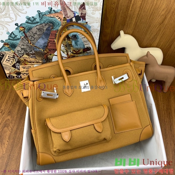 #�����޽� ĵ���� ī�� ��Ų�� 35 HE412578-3