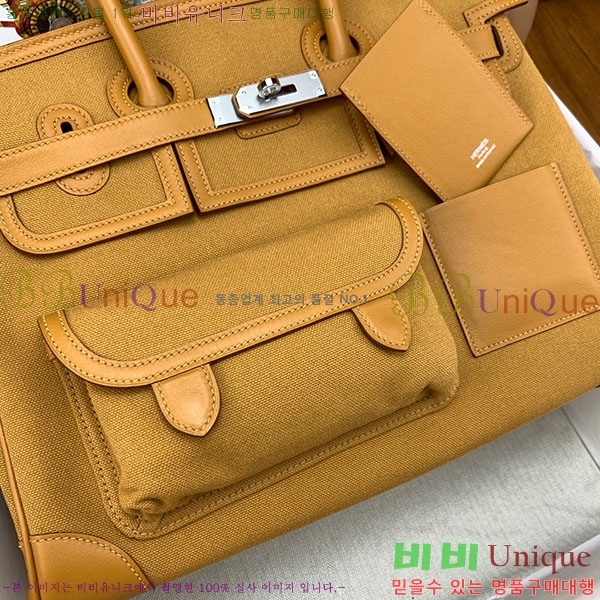 #�����޽� ĵ���� ī�� ��Ų�� 35 HE412578-3
