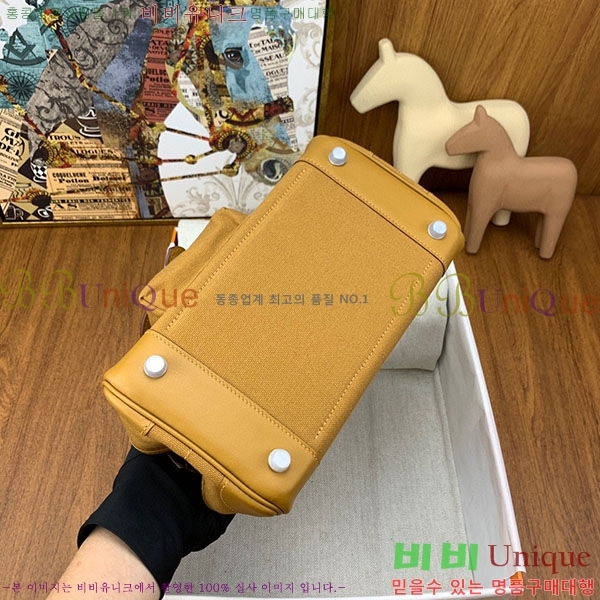 #�����޽� ĵ���� ī�� ��Ų�� 25 HE412577-2