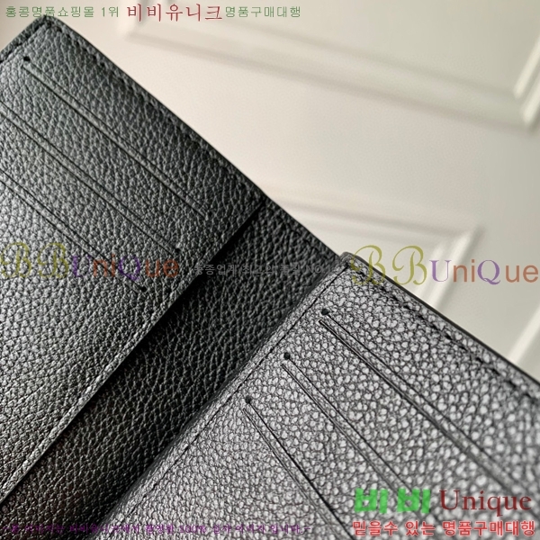 #���̺��� Ŭ���� ���� M82370-1