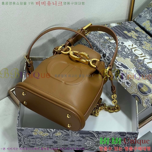 #��� CEST ������Ʈ ��ù� M2272-100