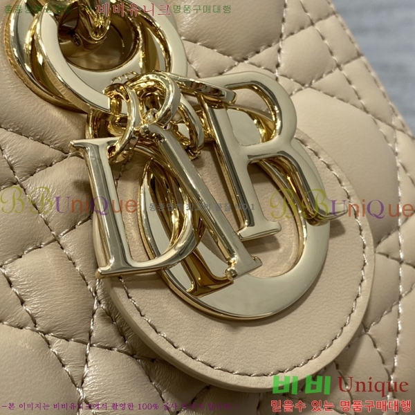 #��� ���̵� �� ���̹� ���� M0613-205