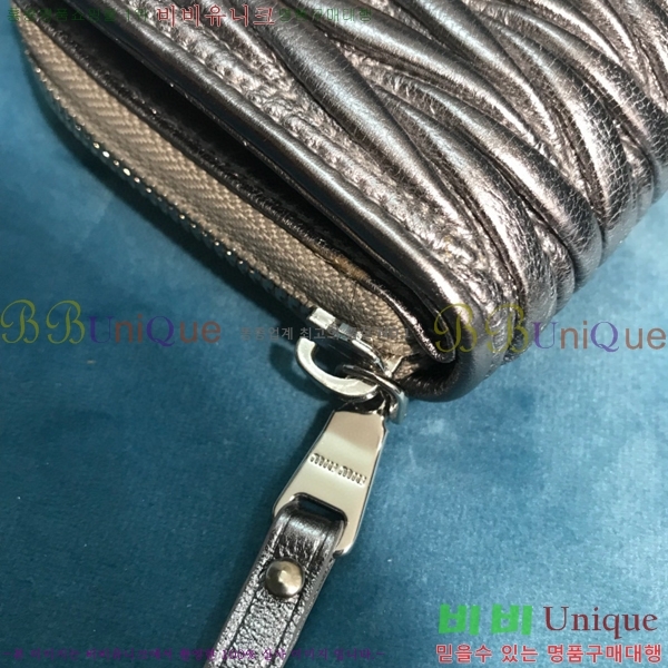 #�̿�̿� ���� ������ 5M0522-103