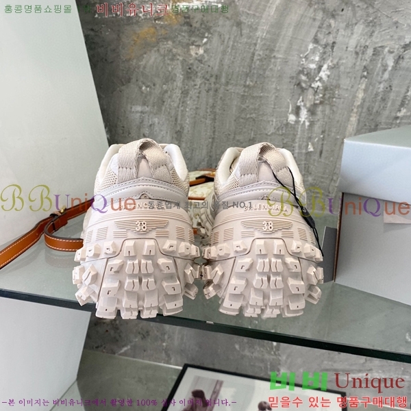 �߷��þư� �ٿ ûŰ �� ����Ŀ�� B588411-2