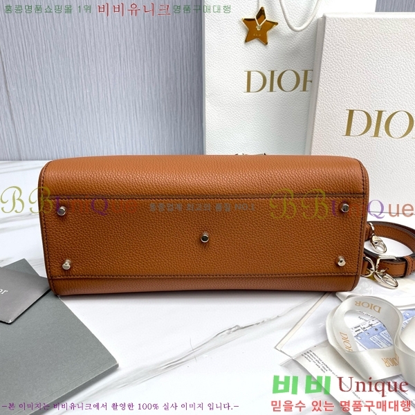 #��� ���̵� ����̾� �ڵ�� ���� M1152-102