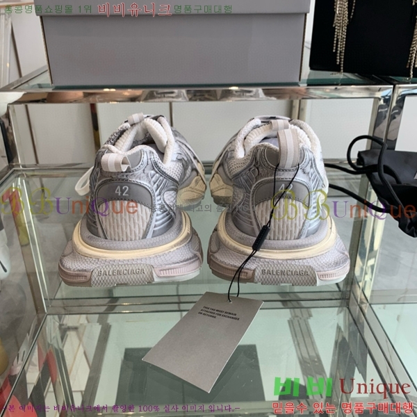 �߷��þư� 3XL Ʈ���̳� ����Ŀ�� BLA356600-5