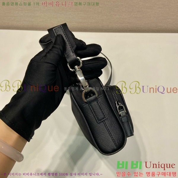 #����� �����Ϸ� �ﰢ�ΰ� ũ�ν��� 2VH172-101
