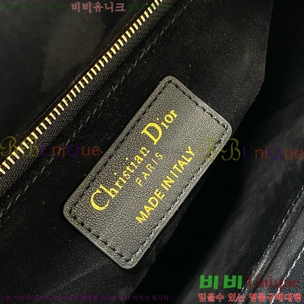 #��� ���̵�� ���� M8002-1004