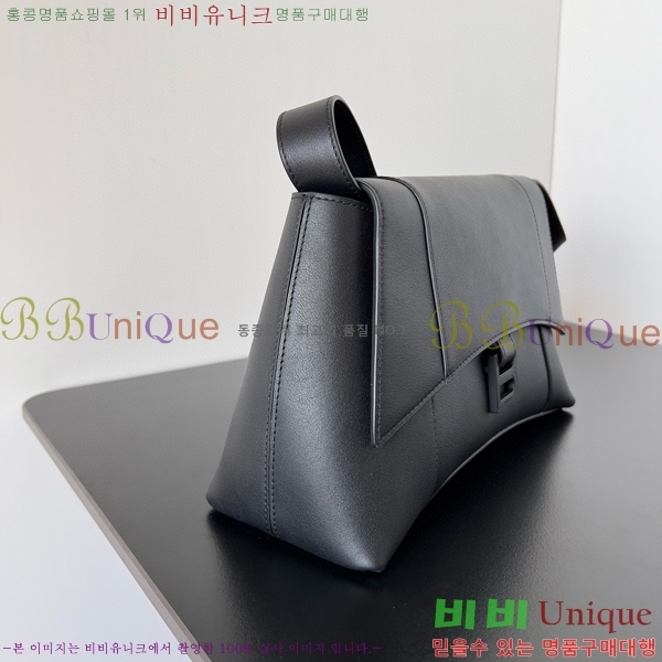 #�߷��þư� �ٿ�Ÿ�� ���� �����  67135329-105