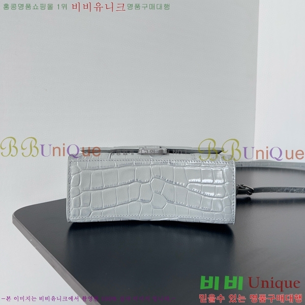 #�߷��þư� �ƿ��۷��� XS ž �ڵ� �� 5928331-113