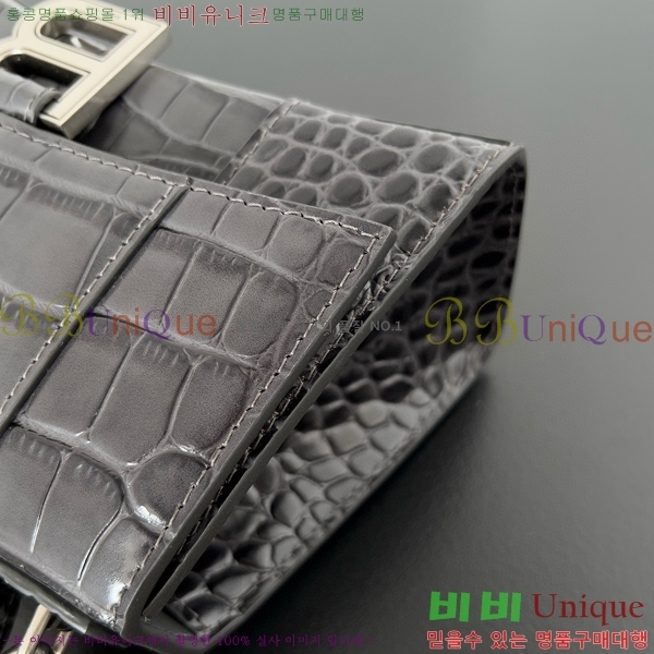 #�߷��þư� �ƿ��۷��� XS ž �ڵ� �� 5928331-114