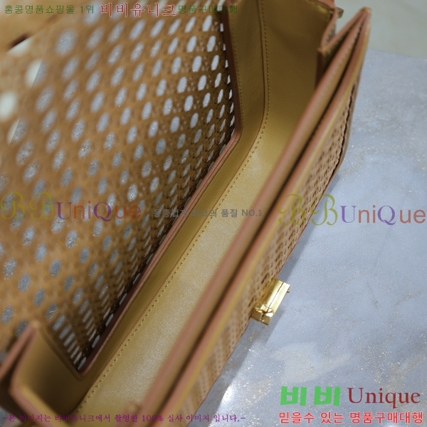 #���ζ� ���丮�� �̵�� ��ÿ�� 634305-106
