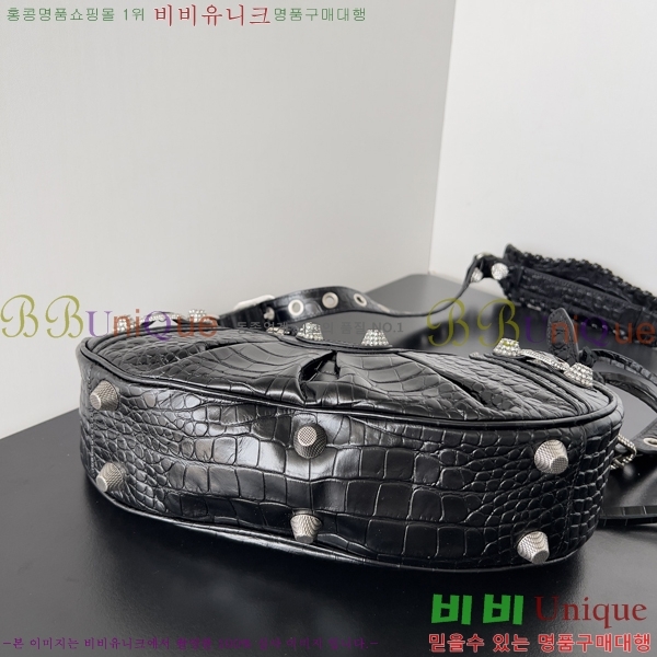 #�߷��þư� LE CAGOLE �� ī�� ���� 6713071-506