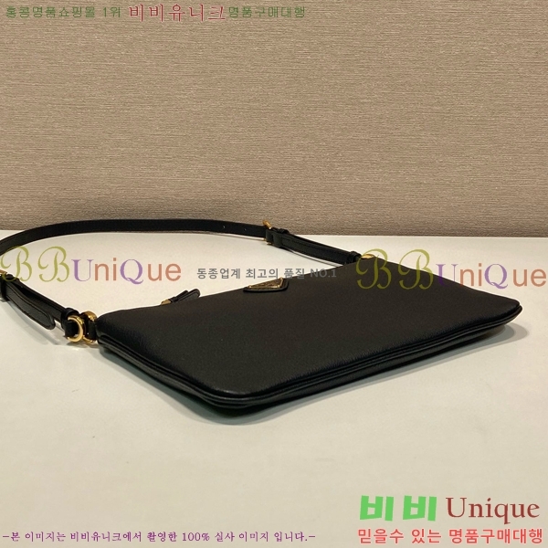 #����� �ﰢ�� �ΰ� ����� 1BC238-101