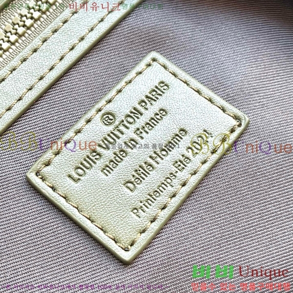 #���̺��� LV Ʈ���� Ű�� 55 M24454-101
