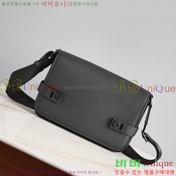 #��󰡸� ũ�ν��� 2116086-2