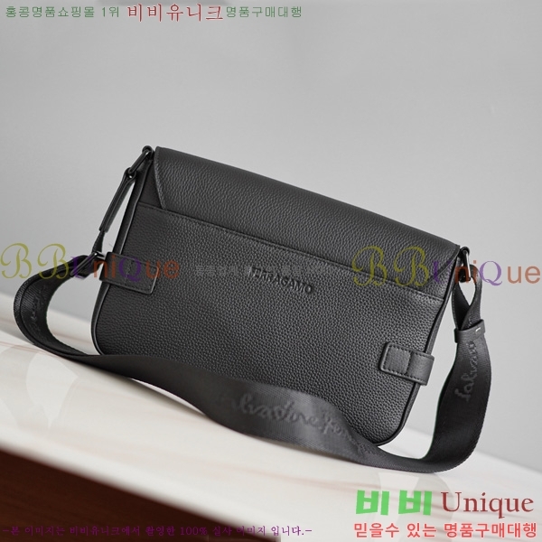 #��󰡸� ũ�ν��� 2116086-2