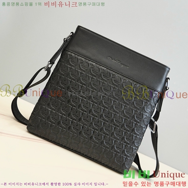 #��󰡸� ũ�ν��� H2116085