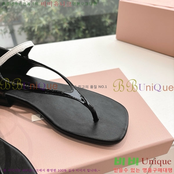 �̿�̿� �ɸ� ���� M8066024-1