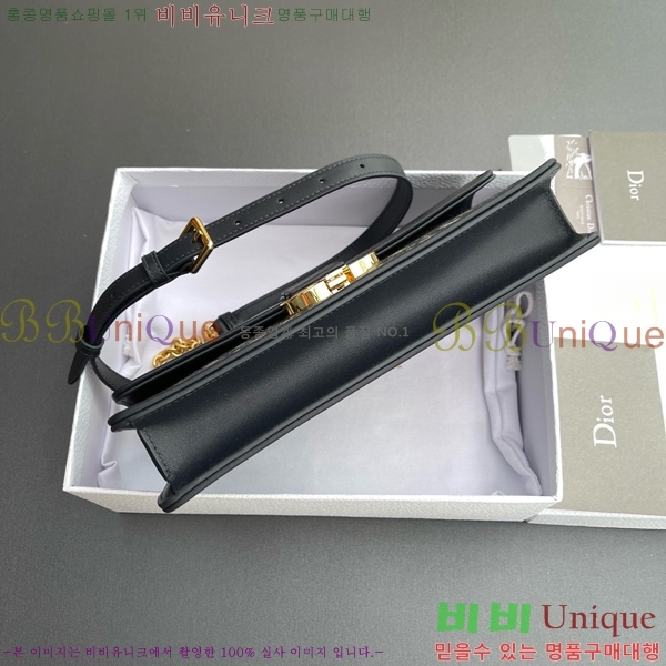 #��� 30 Montaigne ž �ڵ�� M9601-101