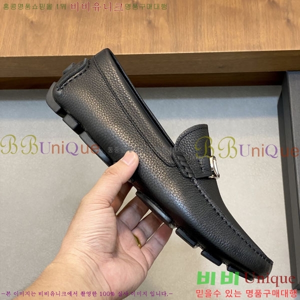 ���� ��� ĳ�־� ���� D888770-1