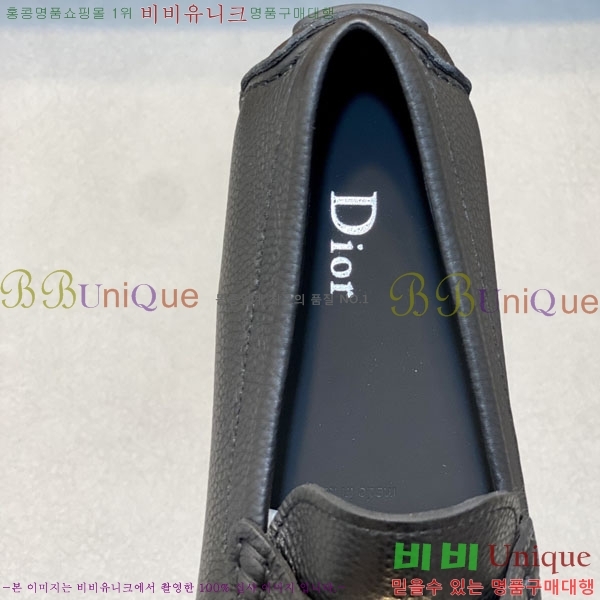 ���� ��� ĳ�־� ���� D888770-1