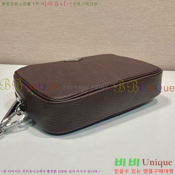 #����� ���� �ﰢ�ΰ� �Ŀ�ġ 2VF017-202