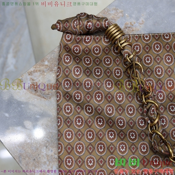 #25SS ���ζ� �Ƹ����� �ڵ�� 834750-102