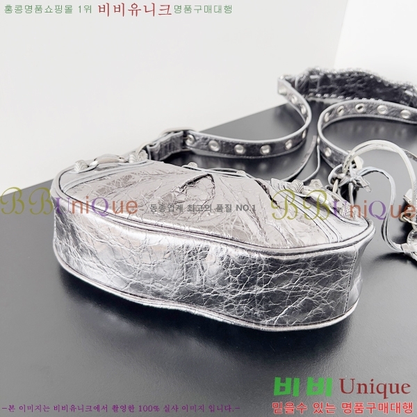 #�߷��þư� LE CAGOLE �� ī�� Xs ����� 6713091-10