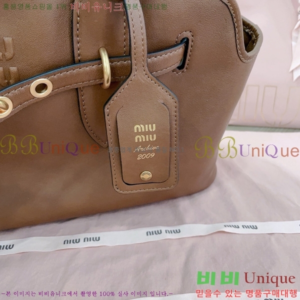 #�̿�̿� �ƹ�ٸ� ž �ڵ�� 5BG310-103