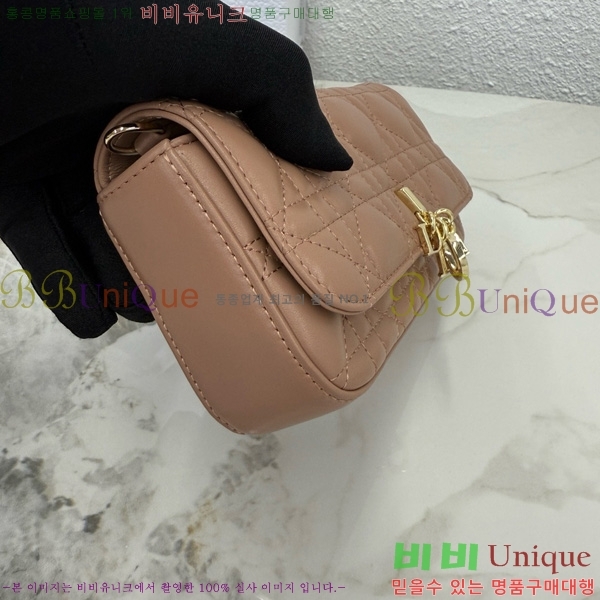 #��� ũ�ν��� ���� �� �޴��� �Ŀ�ġ �̴Ϲ� S0977-215