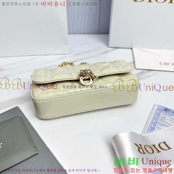 #��� ũ�ν��� ���� �� �޴��� �Ŀ�ġ �̴Ϲ� S0977-2004