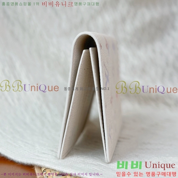 #���̺��� �н���Ʈ Ŀ�� M25917-1001