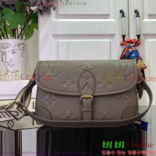 #���̺��� ���̾� ���׷� �������� M15049-101