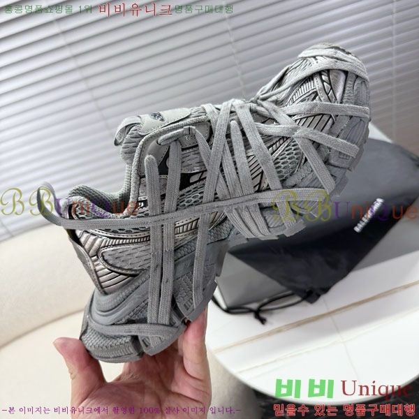 �߷��þư� 3XL Ʈ���̳� ����Ŀ�� BLA356602-4