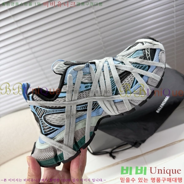 �߷��þư� 3XL Ʈ���̳� ����Ŀ�� BLA356602-9