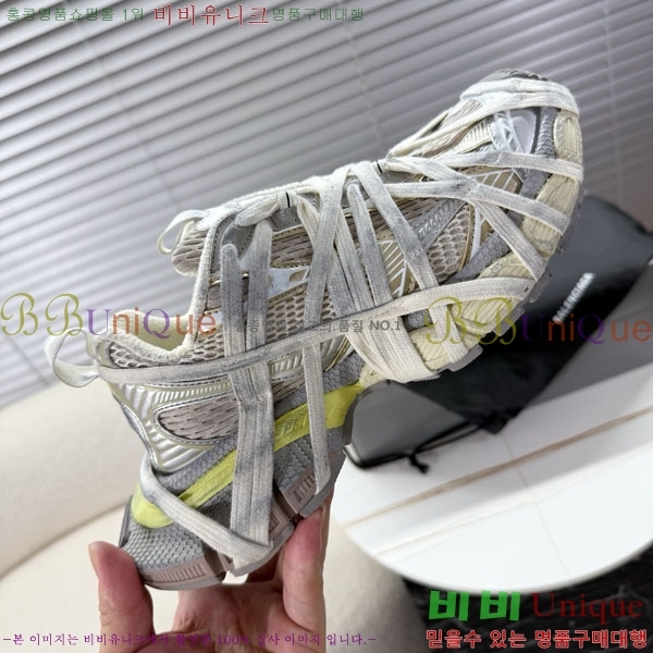 �߷��þư� 3XL Ʈ���̳� ����Ŀ�� BLA356602-16