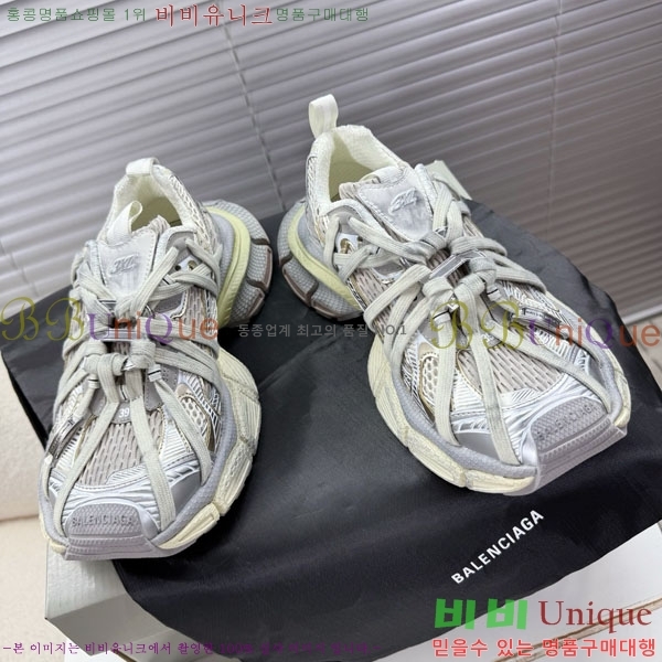 �߷��þư� 3XL Ʈ���̳� ����Ŀ�� BLA356601-1