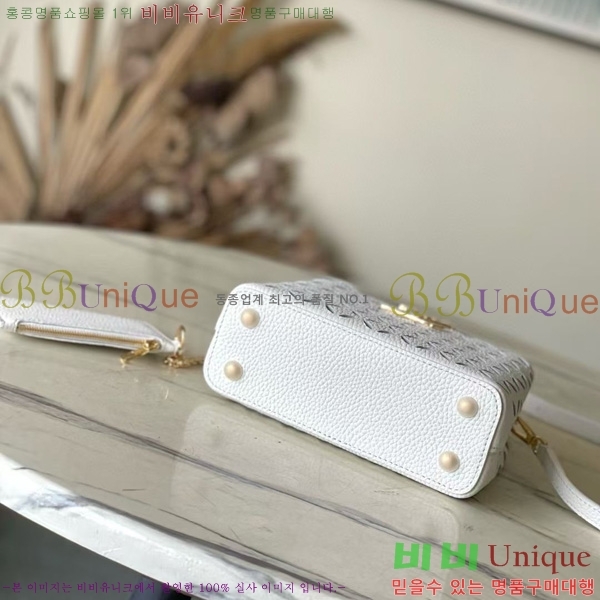 #���̺��� īǶ�� �̴� M25497-101