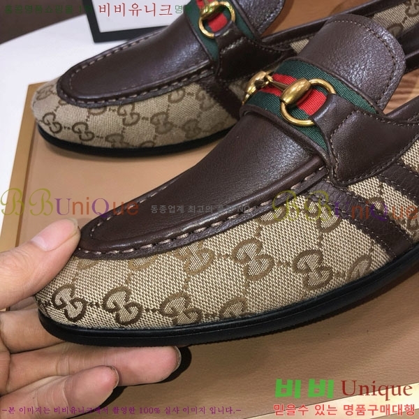 ���� ���� ���� 3G677905
