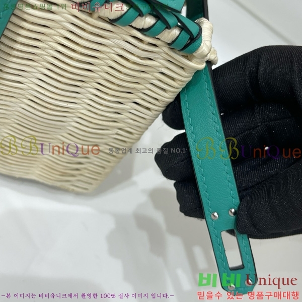 #�����޽� ��ũ�� �̸� 20 H305771-108 (����ǰ)