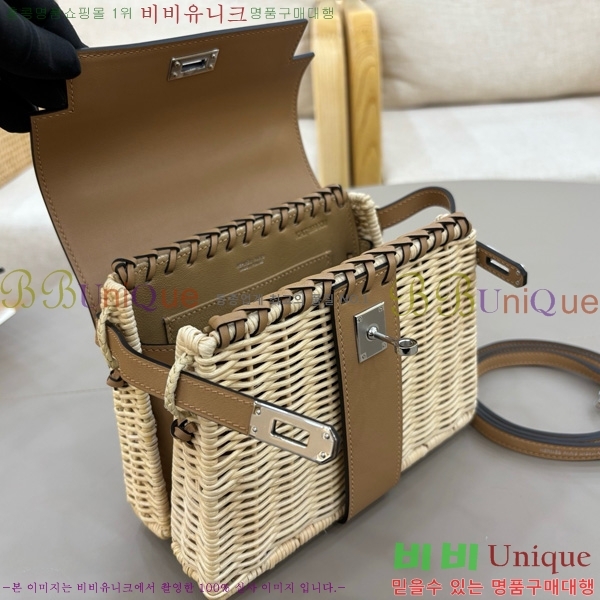 #�����޽� ��ũ�� �̸� 20 H305771-105 (����ǰ)