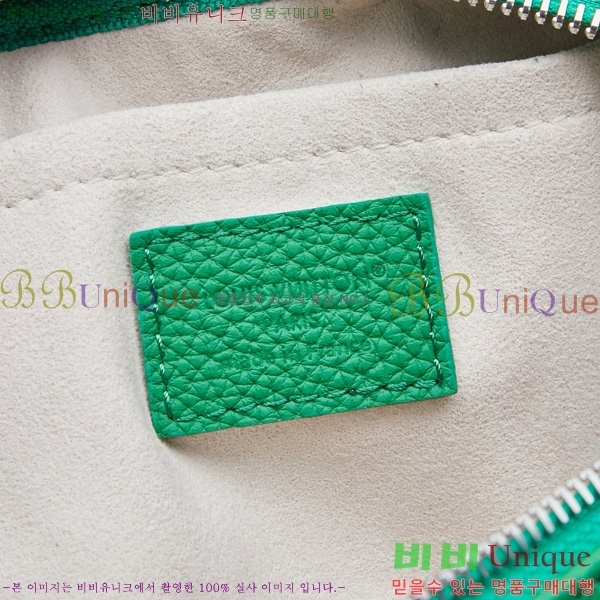���̺��� Ű�� �ݵѸ��� 25 M26055