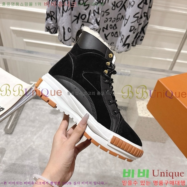 ���̺��� ����Ŀ�� ������ Ʈ���̳� ���� 32LV8569342-1