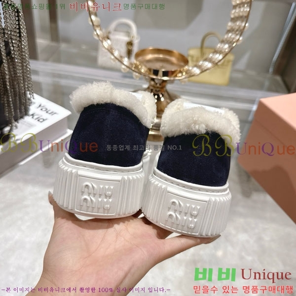 ���� �̿�̿� �þ �� ����Ŀ�� 30MU902302-2