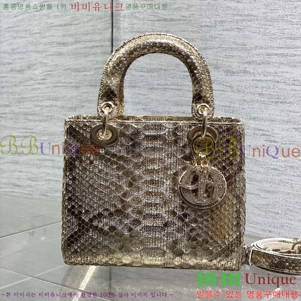 #��� ���̵�� ���� M0531-704