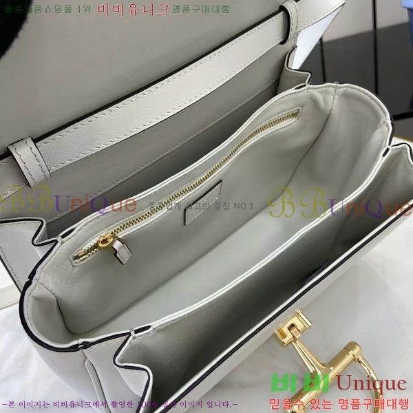 #���� �ÿ��� �̵�� ž �ڵ�� 855535-101