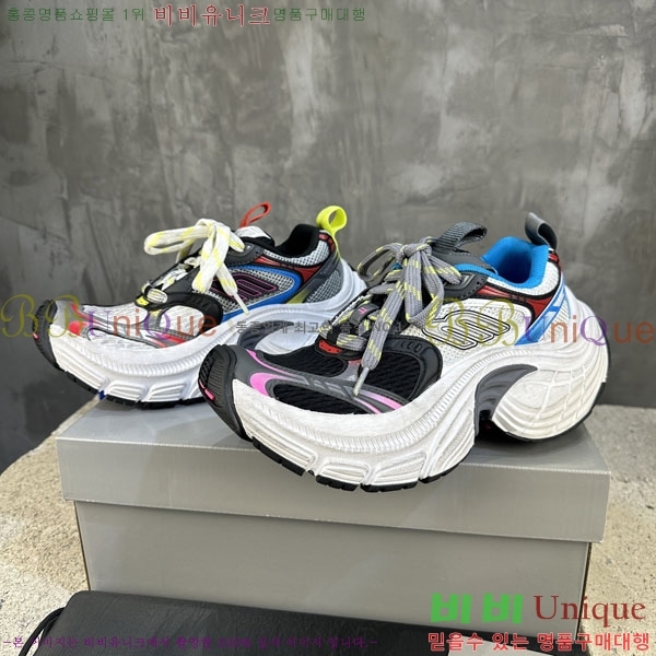 �߷��þư� 6XL Ʈ���̳� ����Ŀ�� BLA3568901-2