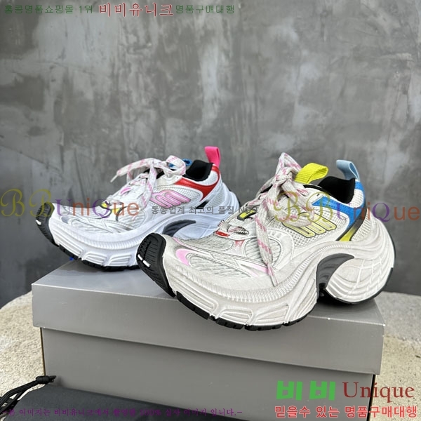 �߷��þư� 6XL Ʈ���̳� ����Ŀ�� BLA3568901-3