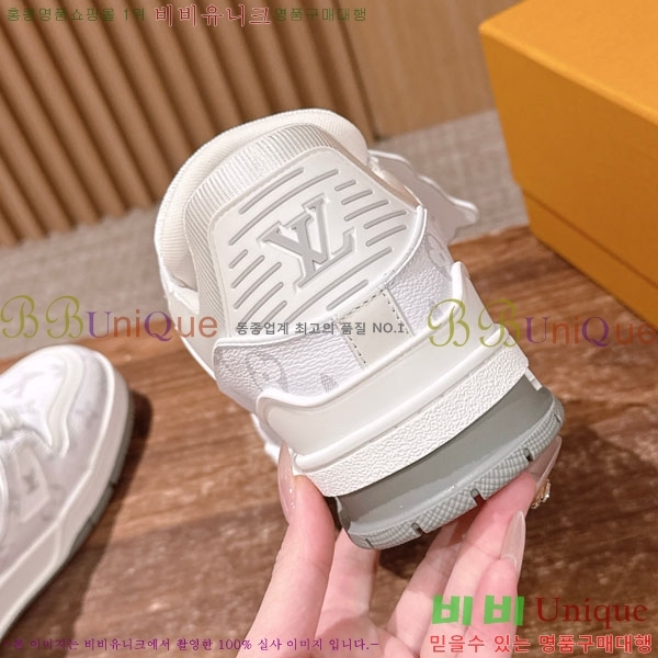 �������� LV Ʈ���̳� ����Ŀ�� LV5116602-3